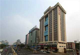 山東G26618圖騰配件